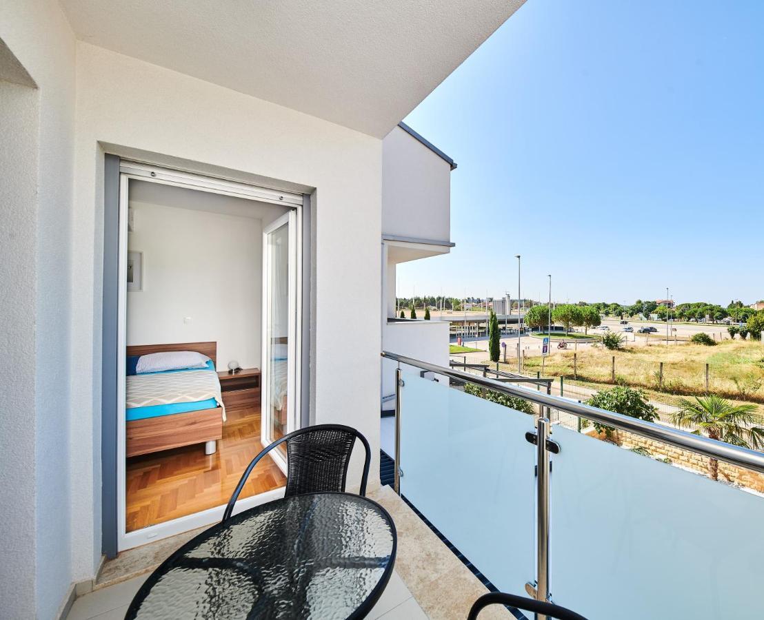 Apartment Sommer Novigrad Istria Eksteriør bilde